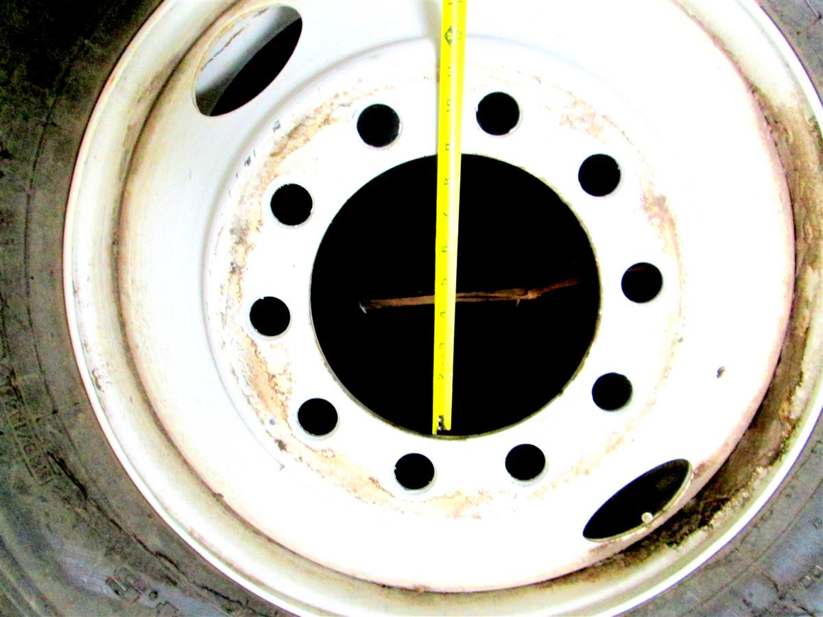 11R24.5 Tire 80% Tread Mounted on 10 Hole Rim Aeolus Semi-Truck